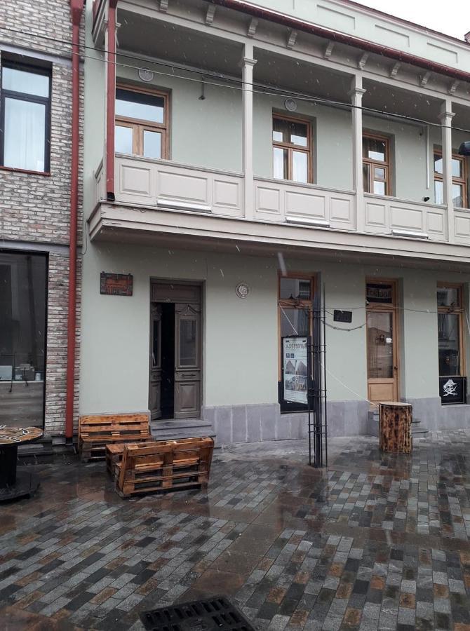 Smoking Lion Apartment Tbilisi Exterior foto